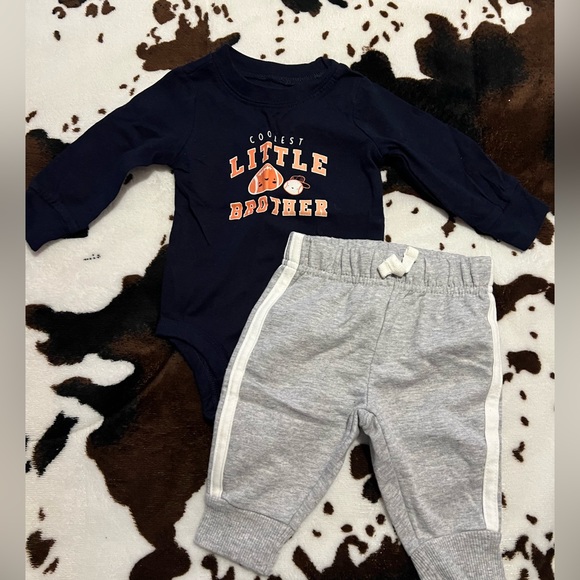Baby boy Carters Longsleeve/pants set - Picture 2 of 2